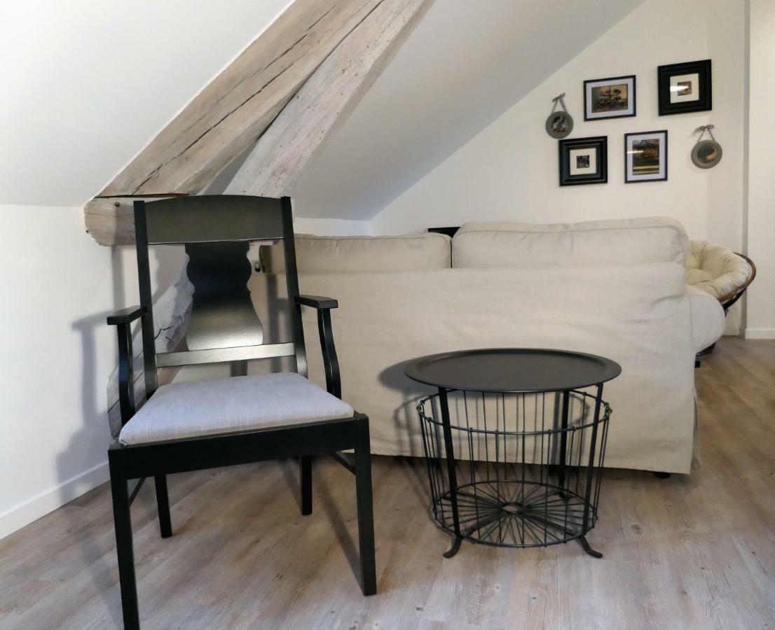 La Maison Virginie Appartements Climatises De 1 A 5 Pers Cosy Hyper Centre Cour Parking Linge Fibre Proximite Port Lac Canal Piscine Apartment